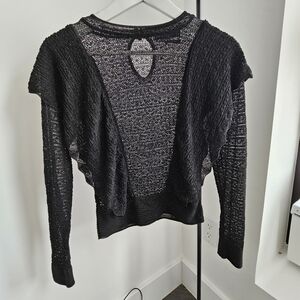 Zara knit top long sleeve with button in the back